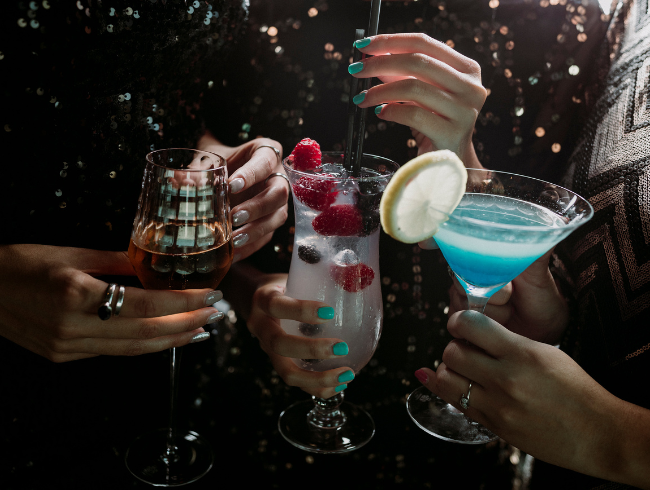 Kiss N Tell Ladies Night